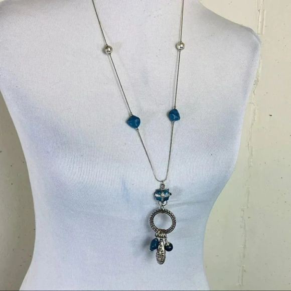 Silver tone &‎ blue accent long necklace - Picture 4 of 5